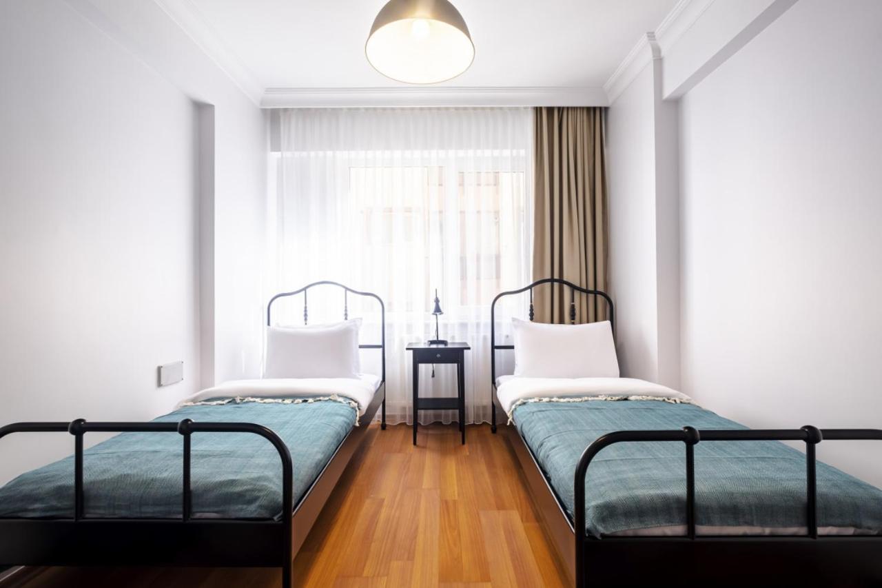 Centrally Located Sleek And Modern Flat In Sisli İstanbul
